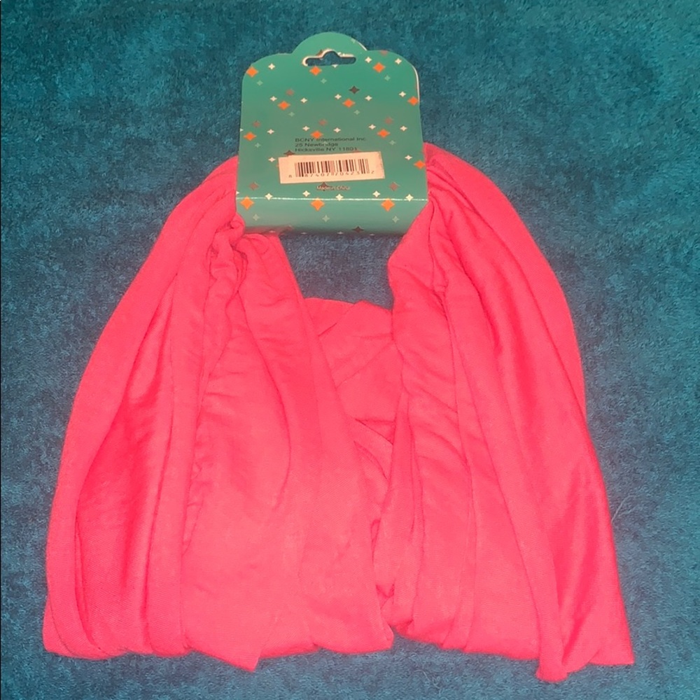 Brand scarf - Picture 2 of 3